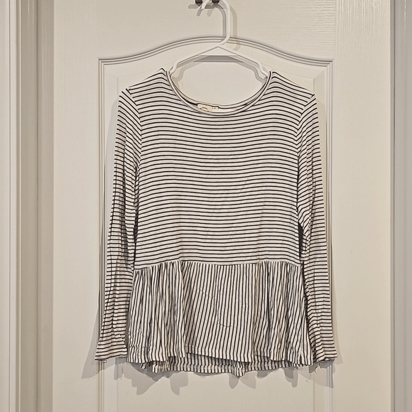 Long sleeve top - Picture 1 of 3